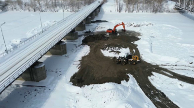 Өскеменде Үлбі өзеніндегі бөгетті биіктету жұмысы жүріп жатыр